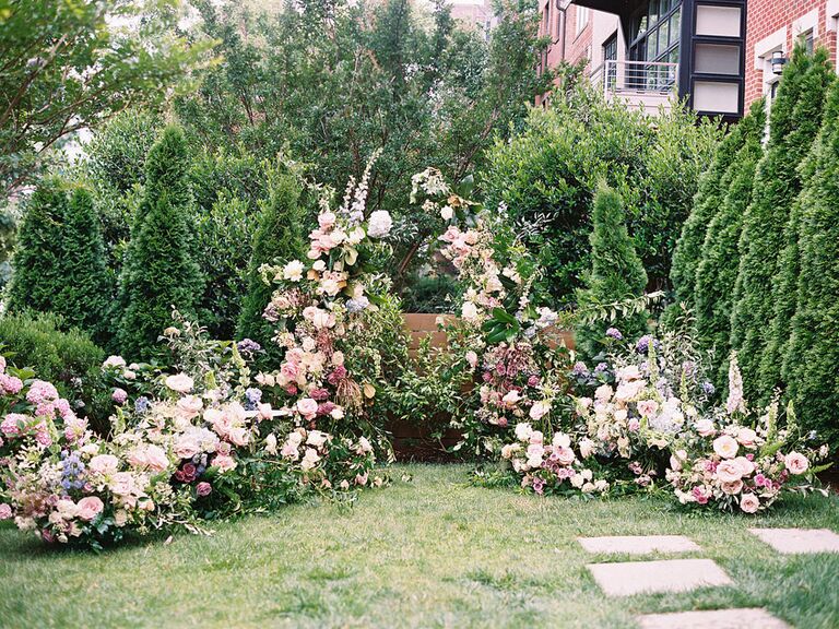 The Best Wedding Flowers Ideas of 2021, Hands Down