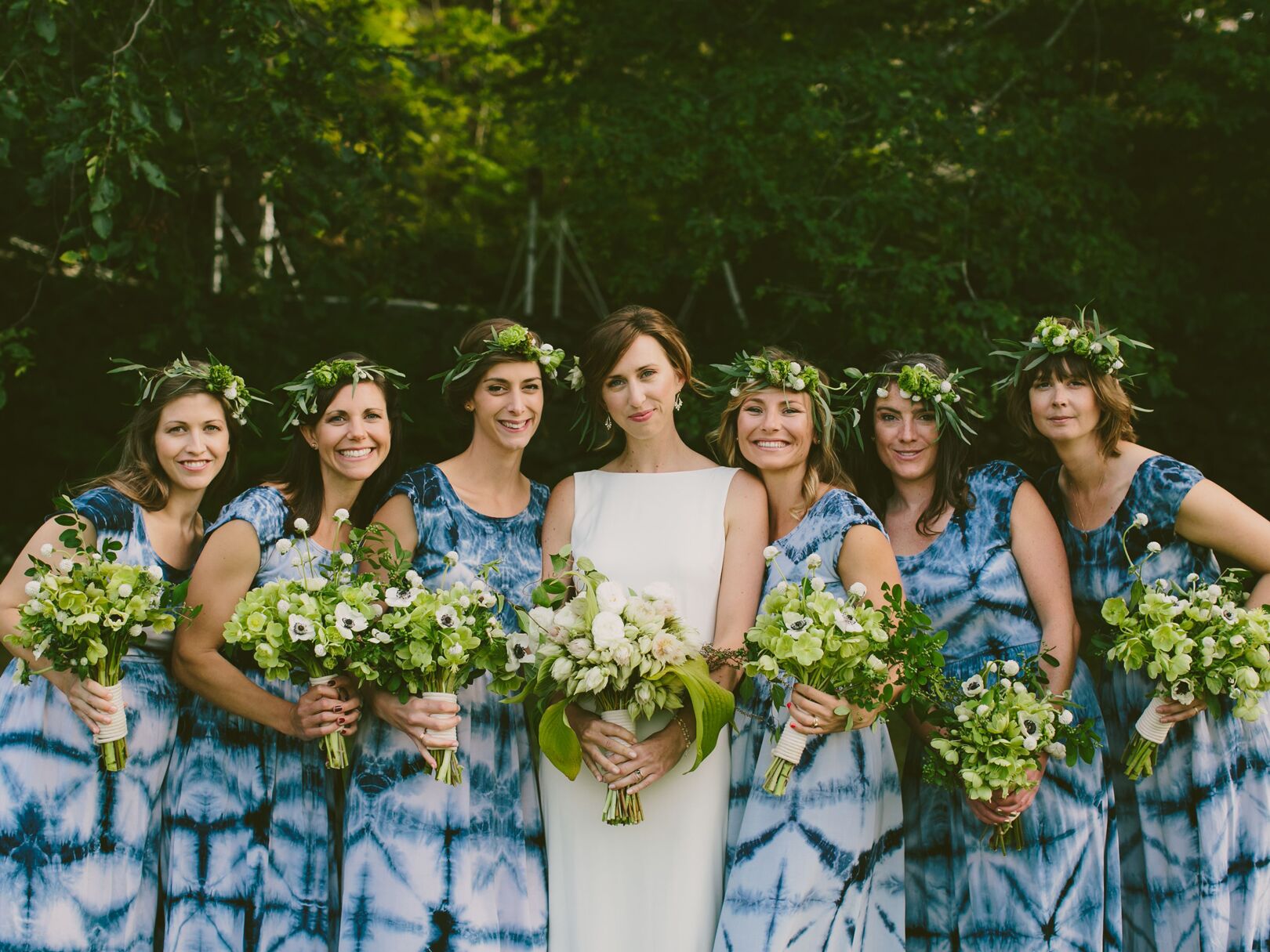 navy blue trumpet dress