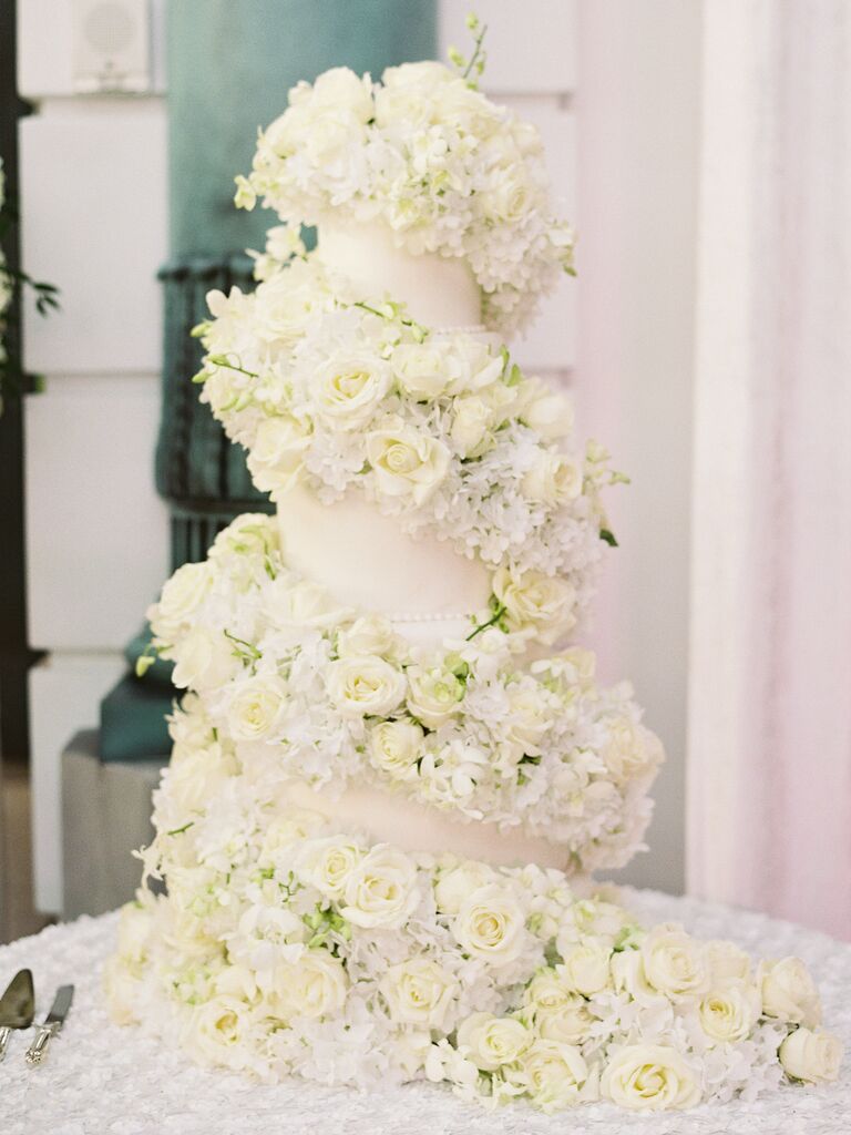 elegant wedding cake