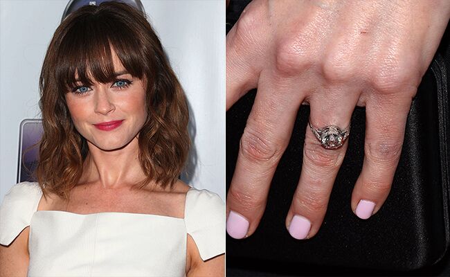 See Alexis Bledel S Engagement Ring And Get The Look