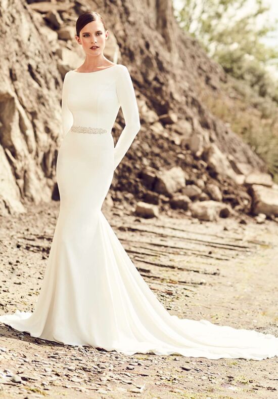 Fitted Wedding Dresses With Sleeves 2