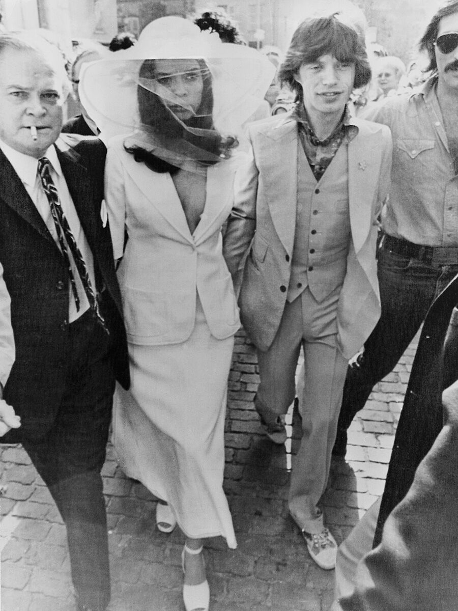 Vestido de novia Houghton para el día de la boda de Bianca Jagger