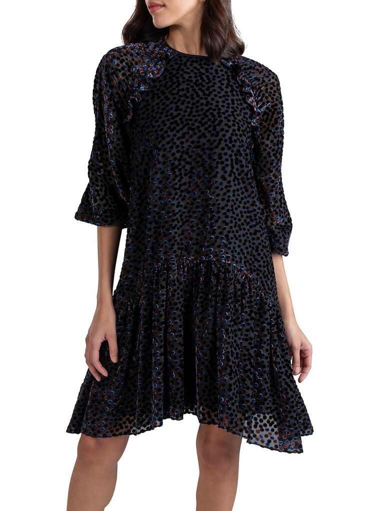 Saks Fifth avenue Váy cưới nhung đen với chấm bi đính hạt cườm váy trang trí và tay áo dài ba phần tư