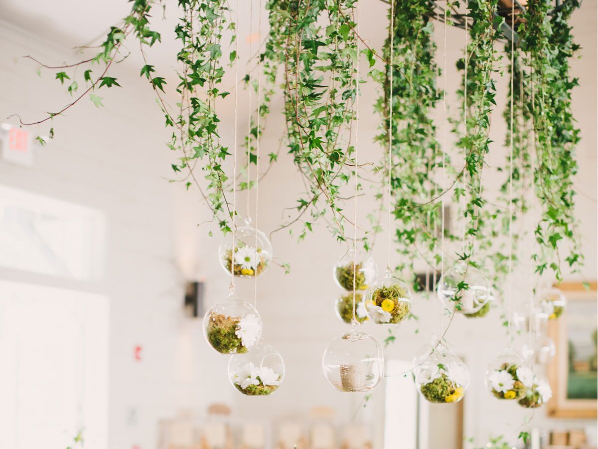 The Prettiest Hanging Floral Arrangements