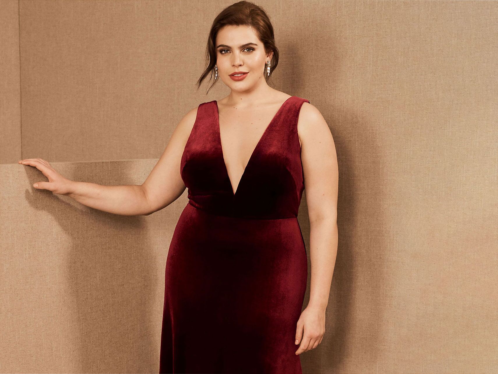 30 Plus Size Bridesmaid Dresses In Every Budget Style
