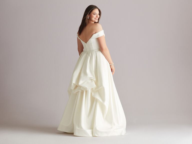 Wedding Dress Bustles 101: The Ultimate Guide [Video]