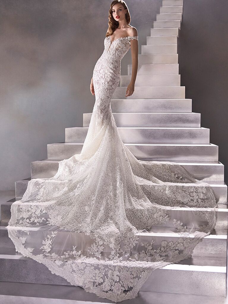 Atelier Pronovias Wedding Dresses From Fall 2020 Bridal Fashion Week