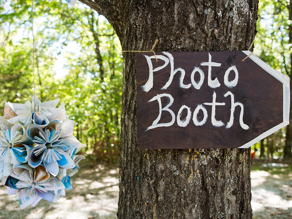 make your own wedding photo booth