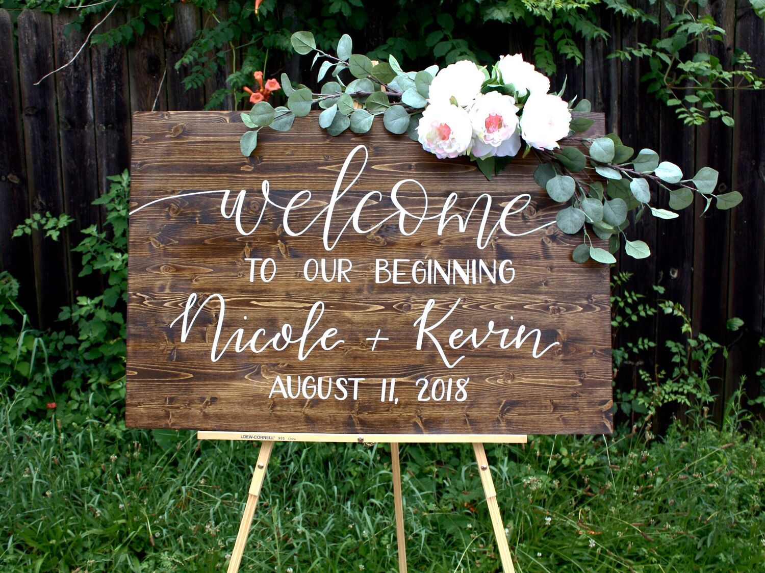 Acrylic Wedding Welcome Sign Trends