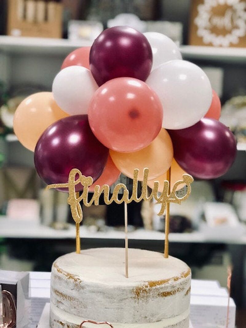 Balloon unique wedding cake topper