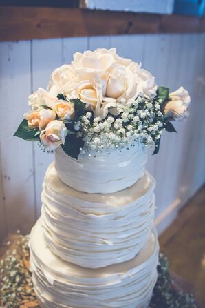 Ivory Wedding Cake With Roses