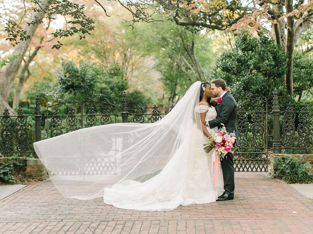 Wedding Veil Meaning Tradition Etiquette In 21