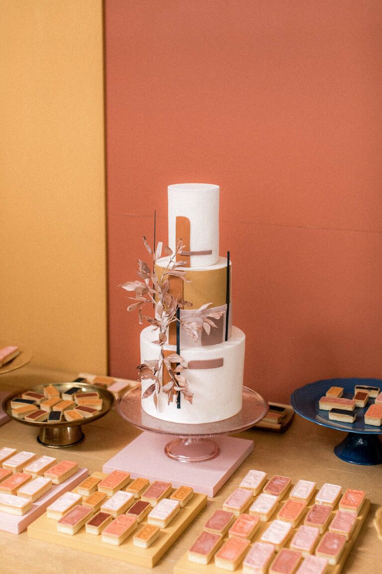 Terracotta-hued wedding cake display